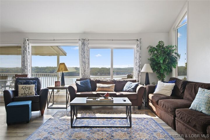 Property Photo:  61 Topsail Place  MO 65065 