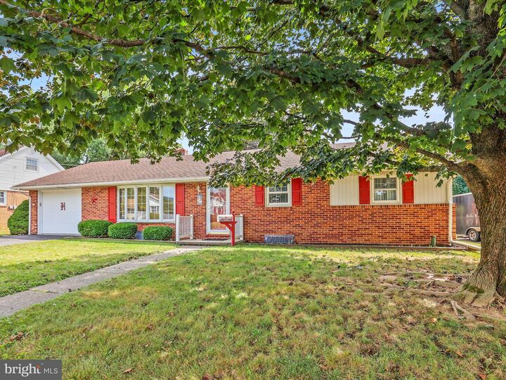 Property Photo:  452 Fitzpatrick Lane  PA 17406 