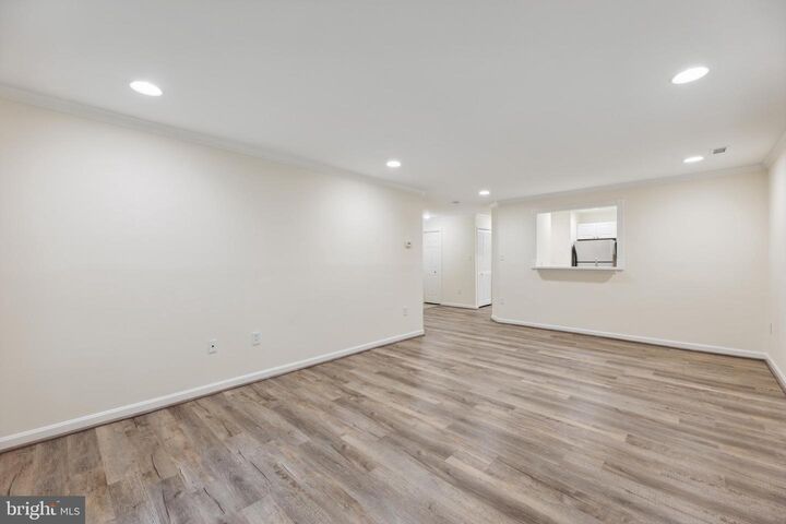 Property Photo:  20604 Cornstalk Terrace 101  VA 20147 