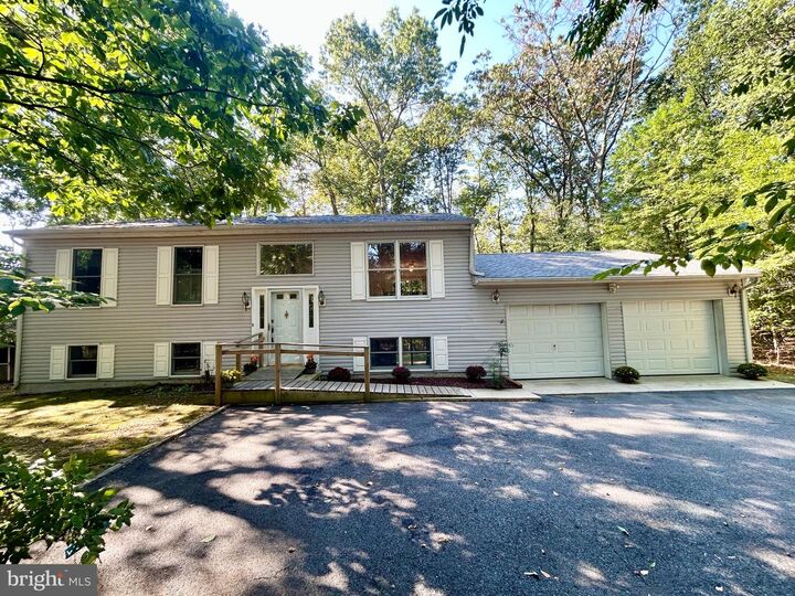 Property Photo:  32 Crestwood Drive  MD 21921 