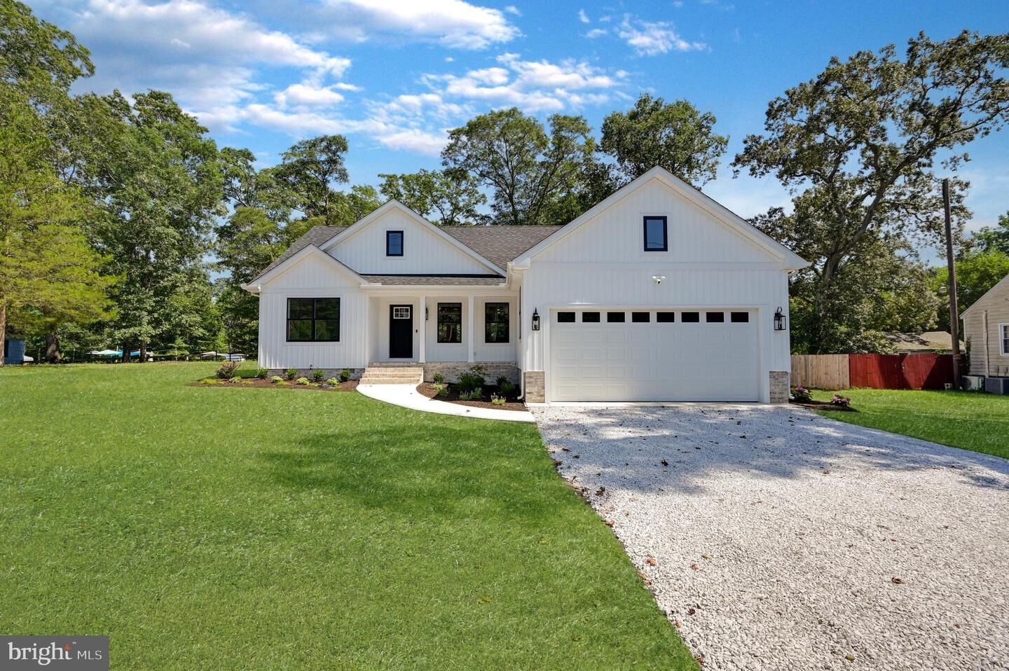 Property Photo:  102 Holly Hill Court  MD 21826 