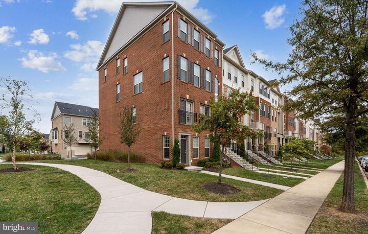 Property Photo:  2557 Campus Way N  MD 20706 