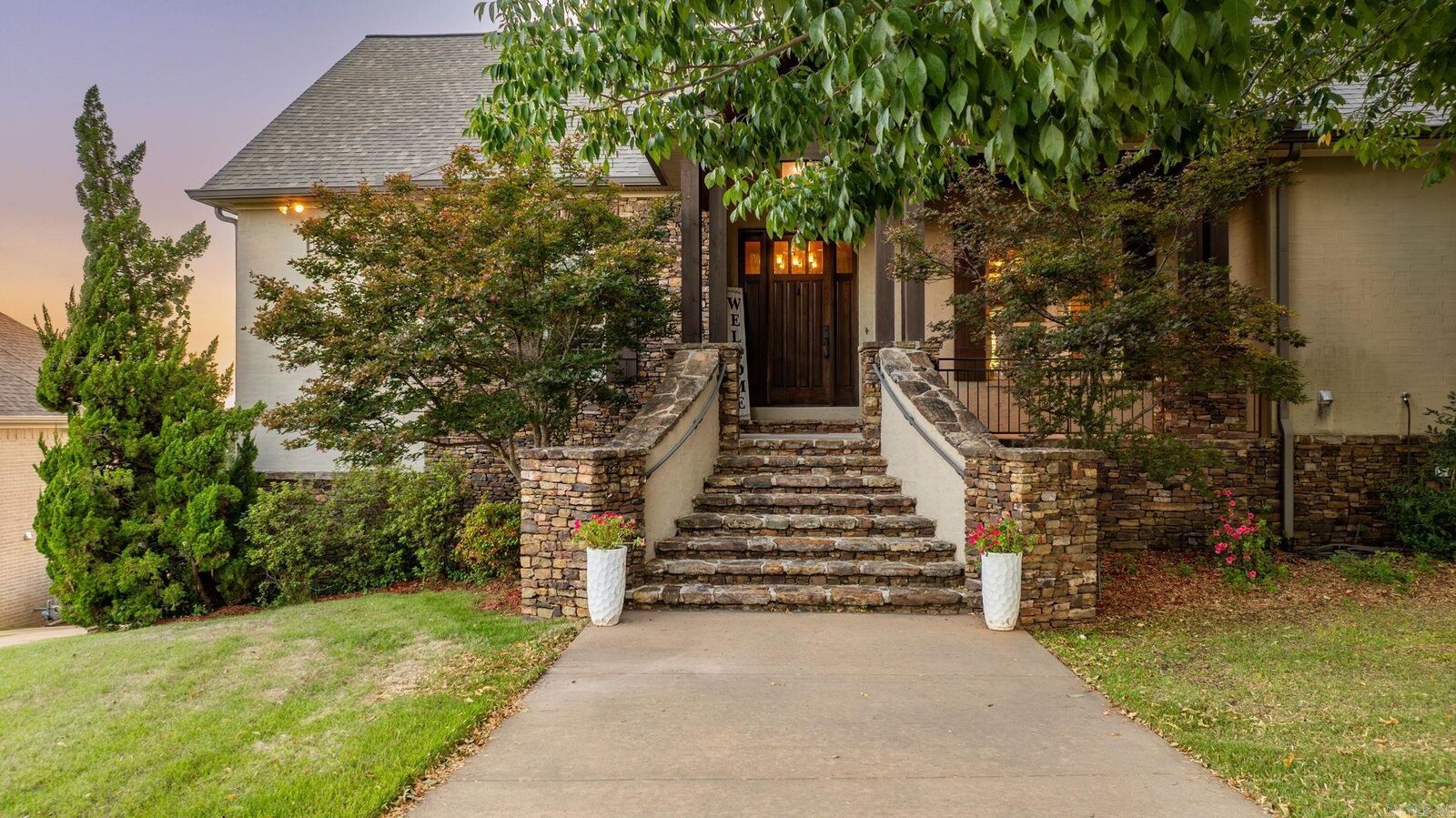 Property Photo:  147 Manitou Drive  AR 72113 