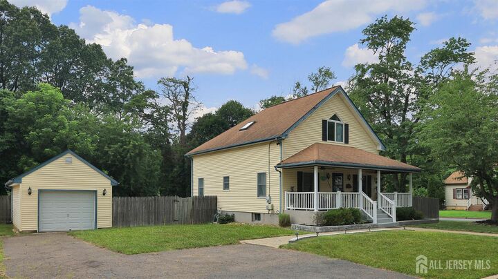 Property Photo:  1502 Chestnut Street  NJ 07080 