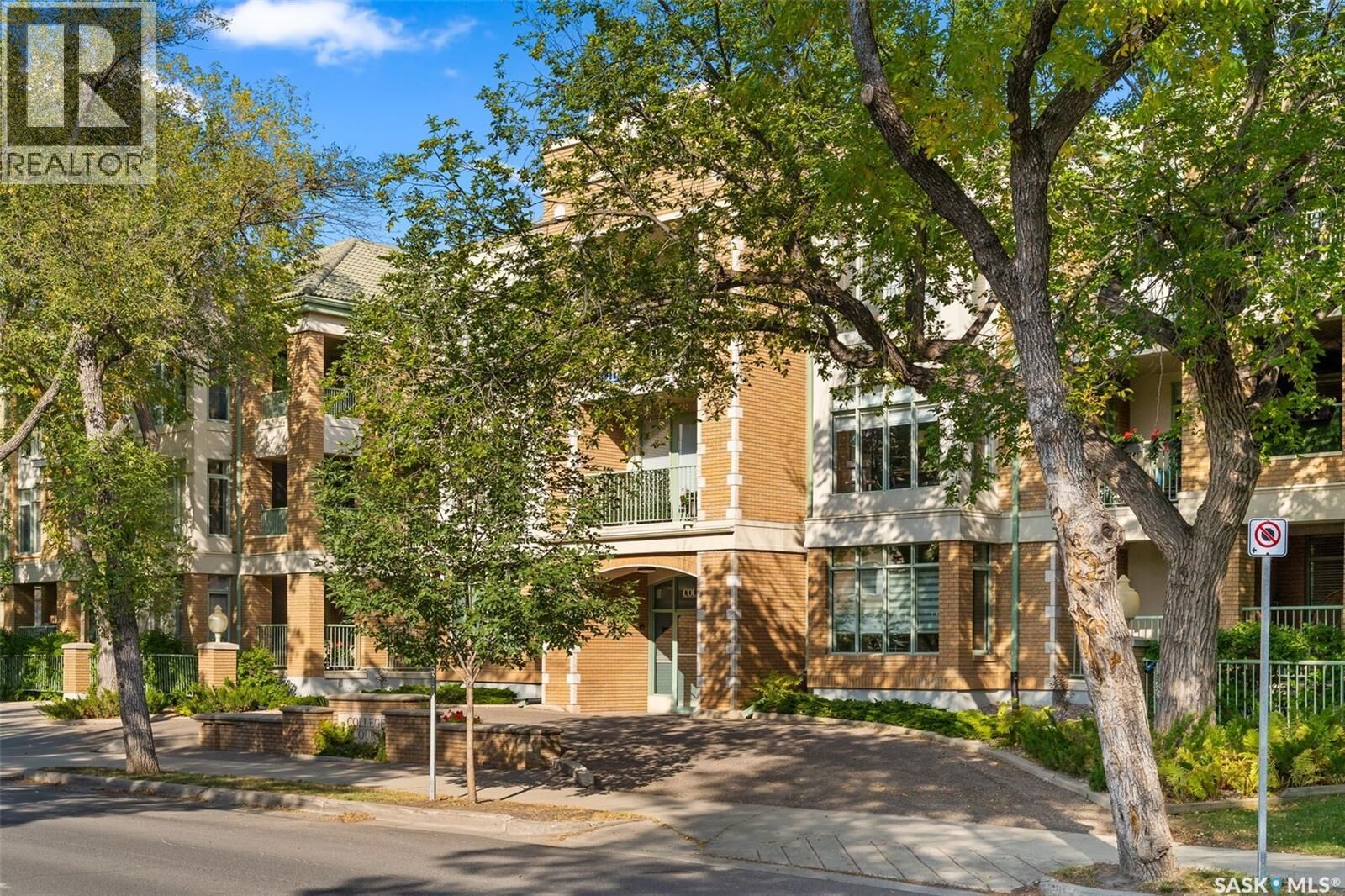 Property Photo:  304 2333 Scarth Street  SK S4P 2J8 