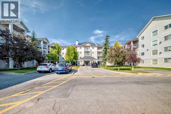 Property Photo:  6224 17 Avenue Southeast  AB T2A 7X8 