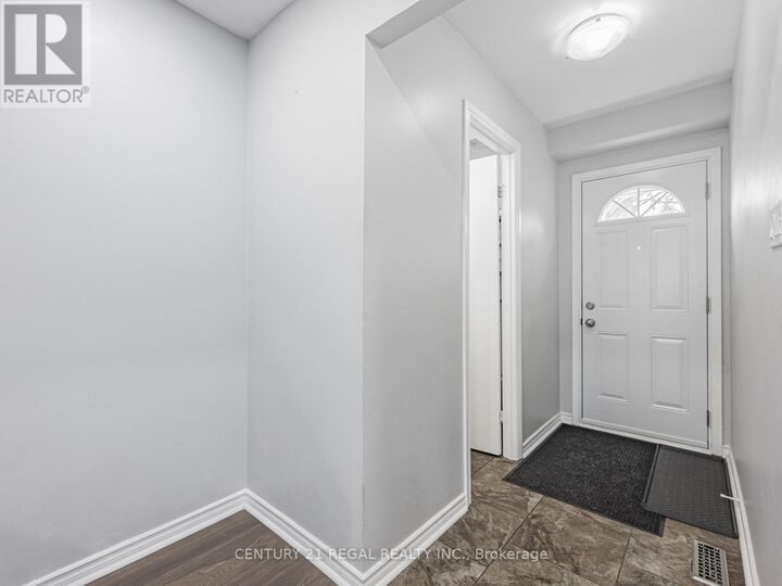 Property Photo: 4 Groves Lane ON L1S 3C8