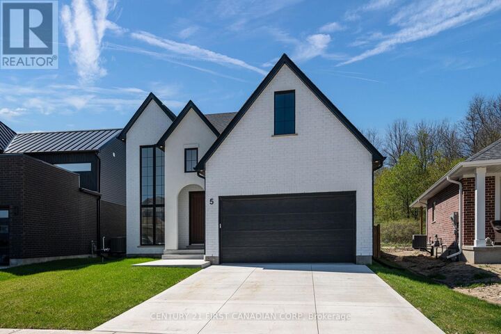 Property Photo:  5 Hartland Circle  ON N5R 0P2 