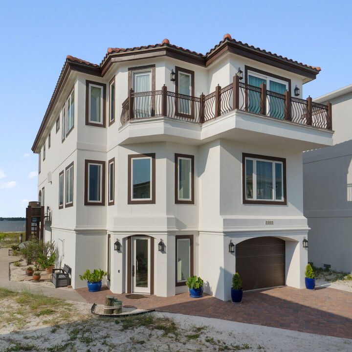 Property Photo: 7303 Spinnaker Court FL 32566