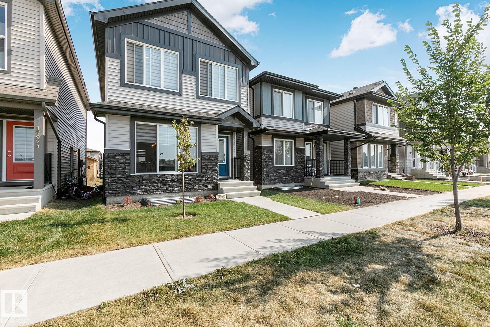 Property Photo:  17919 71 Street NW  AB T5Z 0V4 
