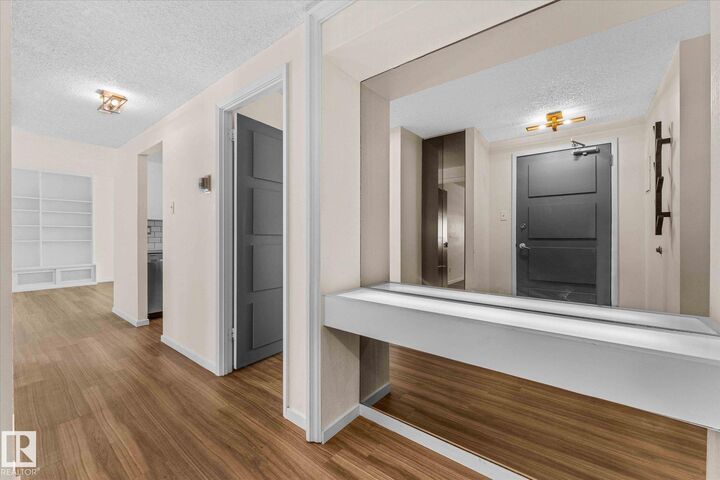 Property Photo:  10160 115 Street NW 401  AB T5K 1T6 