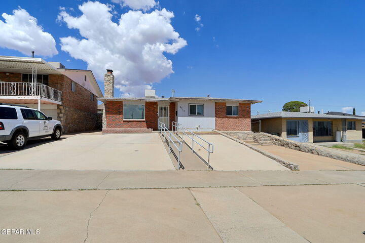 2715 Nations Avenue  El Paso TX 79930 photo