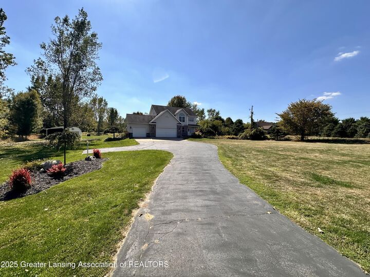 Property Photo: 2632 Narrow Lake Road MI 48813