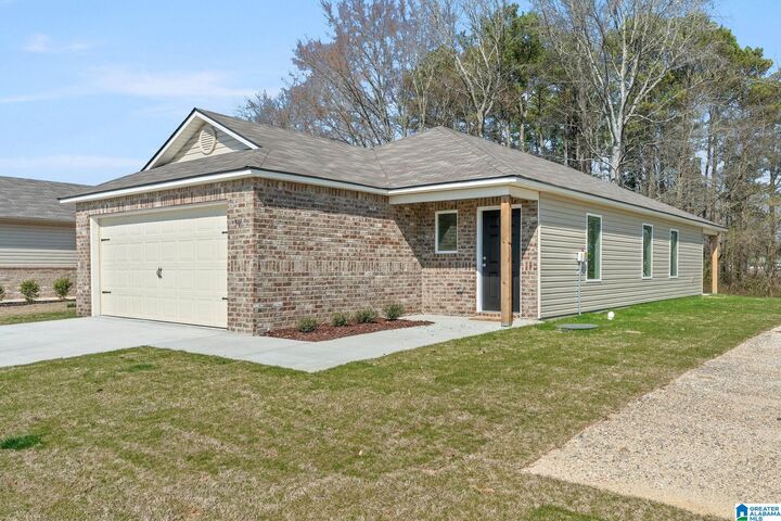 Property Photo: 85 Jemison Trails Drive AL 35085