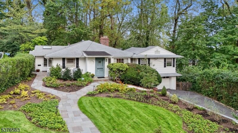 Property Photo:  7 Warner Rd  NJ 07040 