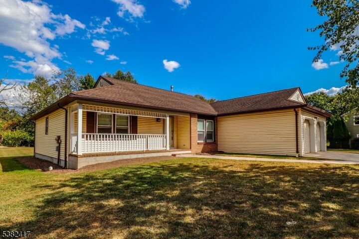 59 Redwood Terrace  Raritan Twp. NJ 08822 photo