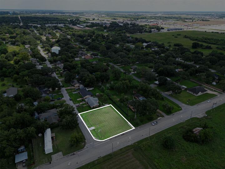 Property Photo: 804 Grunwald Heights Boulevard TX 77471