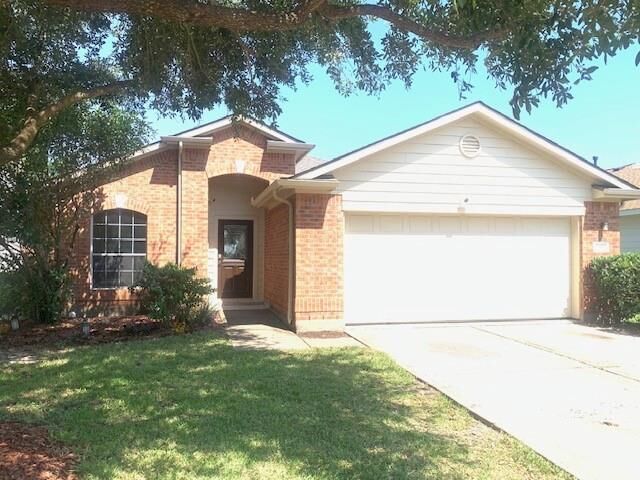 Property Photo: 5811 Plantation Crest Drive TX 77449