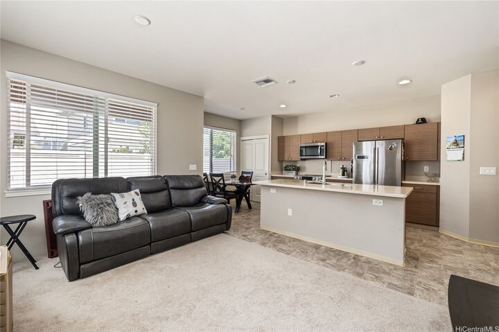 Property Photo:  91-1160 Kamakana Street 220  HI 96706 
