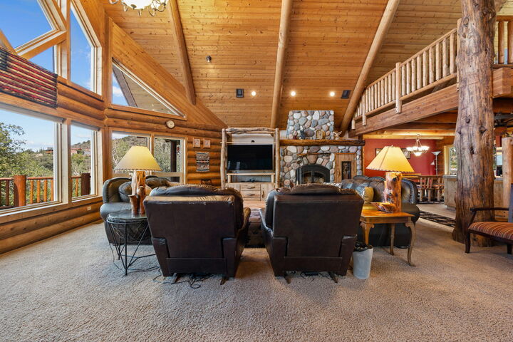 Property Photo: 1114 E High Mountain View Dr UT 84720