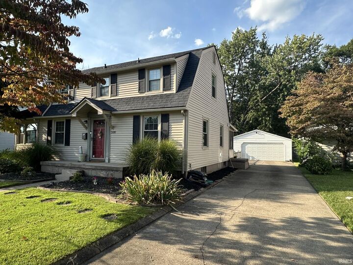 Property Photo: 3100 E Oak Street IN 47714