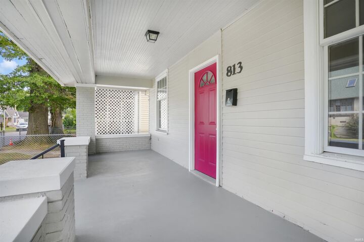 Property Photo: 813 Jefferson Avenue IN 47713