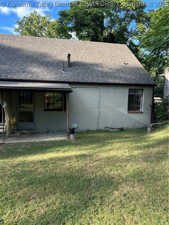 Property Photo:  218 Rosemont Avenue  WV 25303 