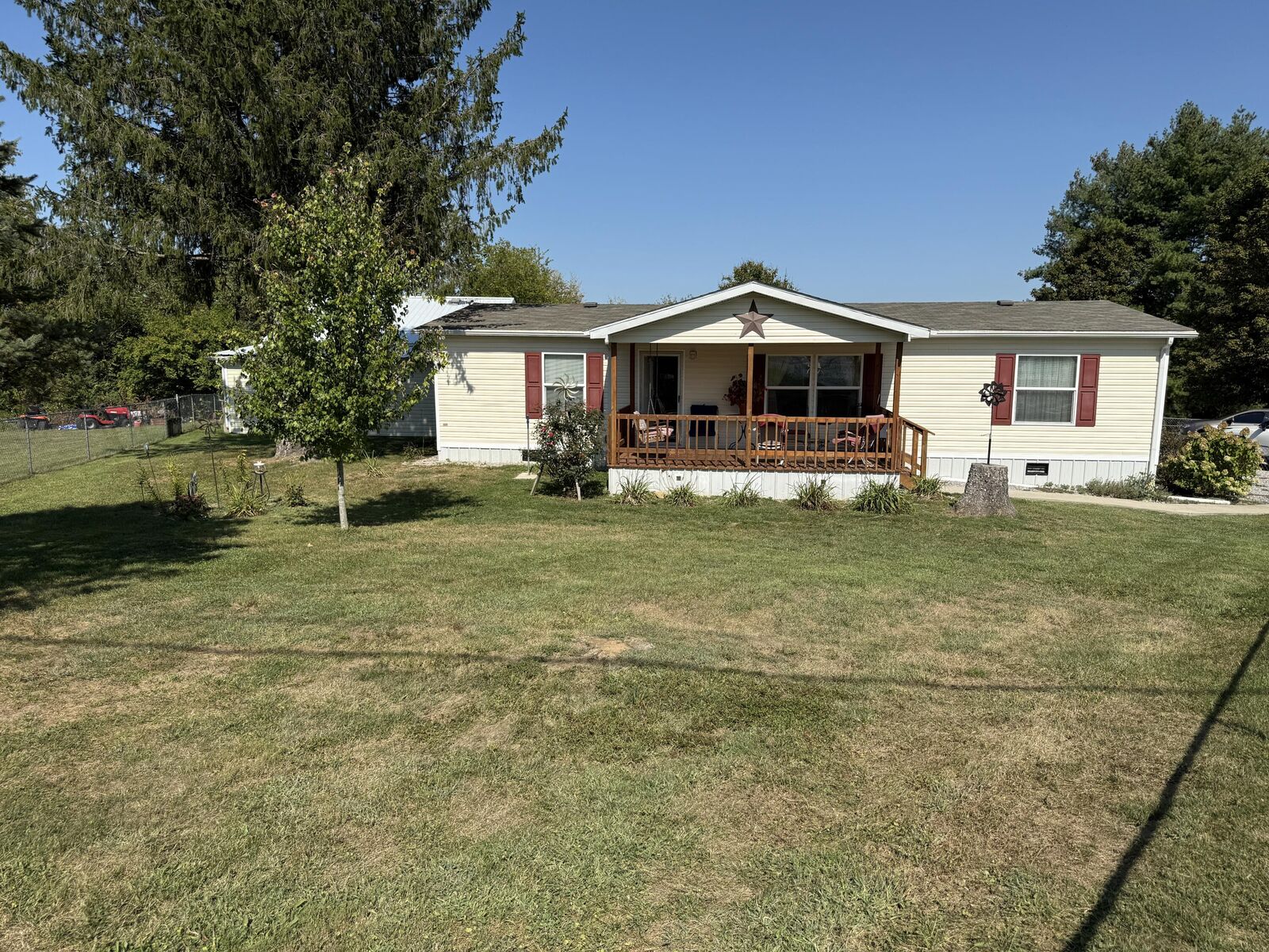 Property Photo:  825 Taylor Drive  KY 40475 