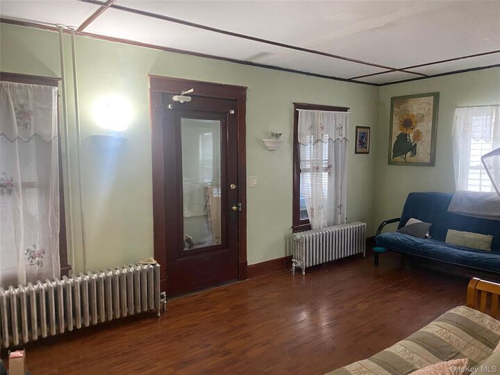 Property Photo:  27 Fullerton Avenue  NY 12550 