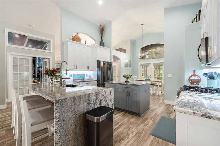 Property Photo: 16422 Bridgewalk Drive FL 33547