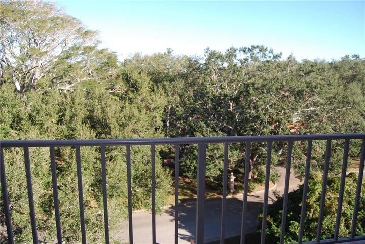 Property Photo:  2699 Seville Boulevard 605  FL 33764 