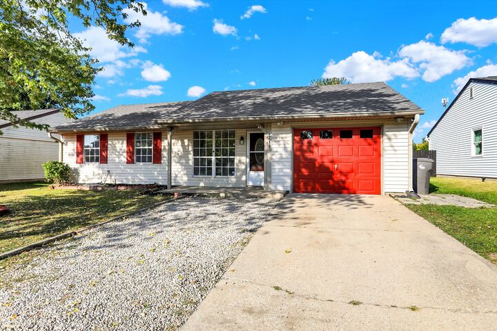 Property Photo: 5218 Palisade Way IN 46237