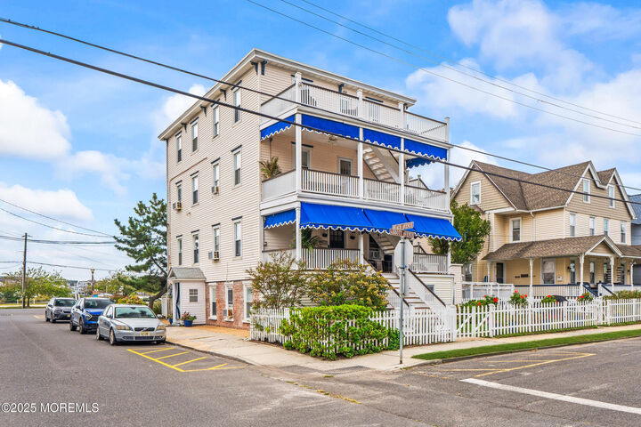 18 Abbott Avenue  Ocean Grove NJ 07756 photo