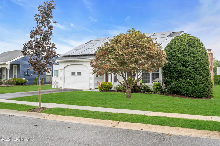 Property Photo:  59 Hastings Road  NJ 08759 