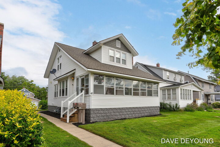 Property Photo:  47 W 19th Street  MI 49423 