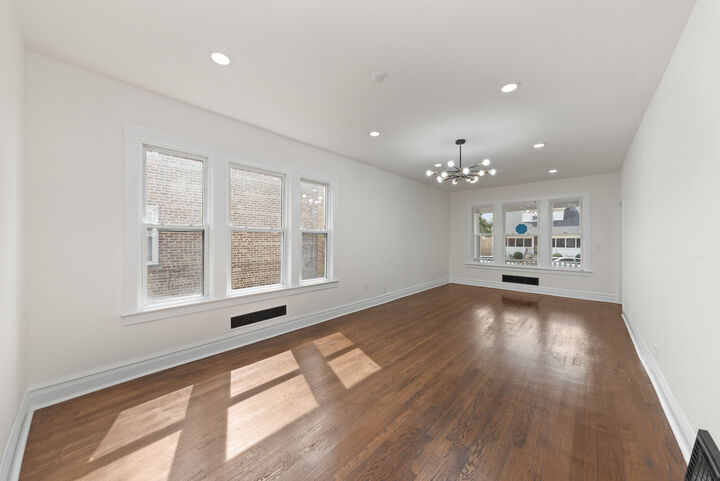 Property Photo:  8645 S Essex Avenue  IL 60617 
