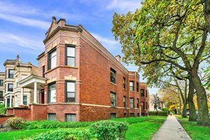 Property Photo: 3287 W Wrightwood Avenue 1 IL 60647