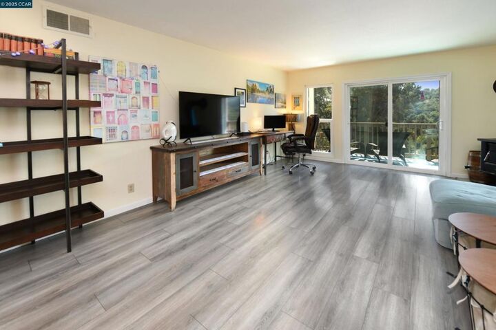 Property Photo:  1984 Ascot Dr C  CA 94556 