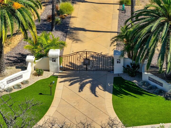 Property Photo: 49650 Via Vaquero CA 92590