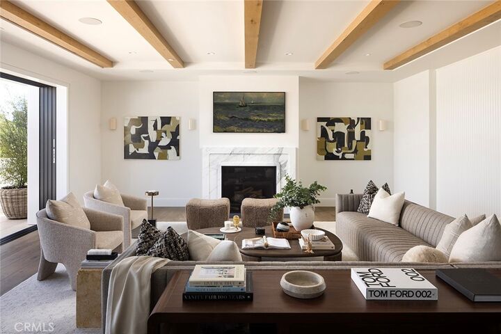 Property Photo:  702 Saint James Place  CA 92663 