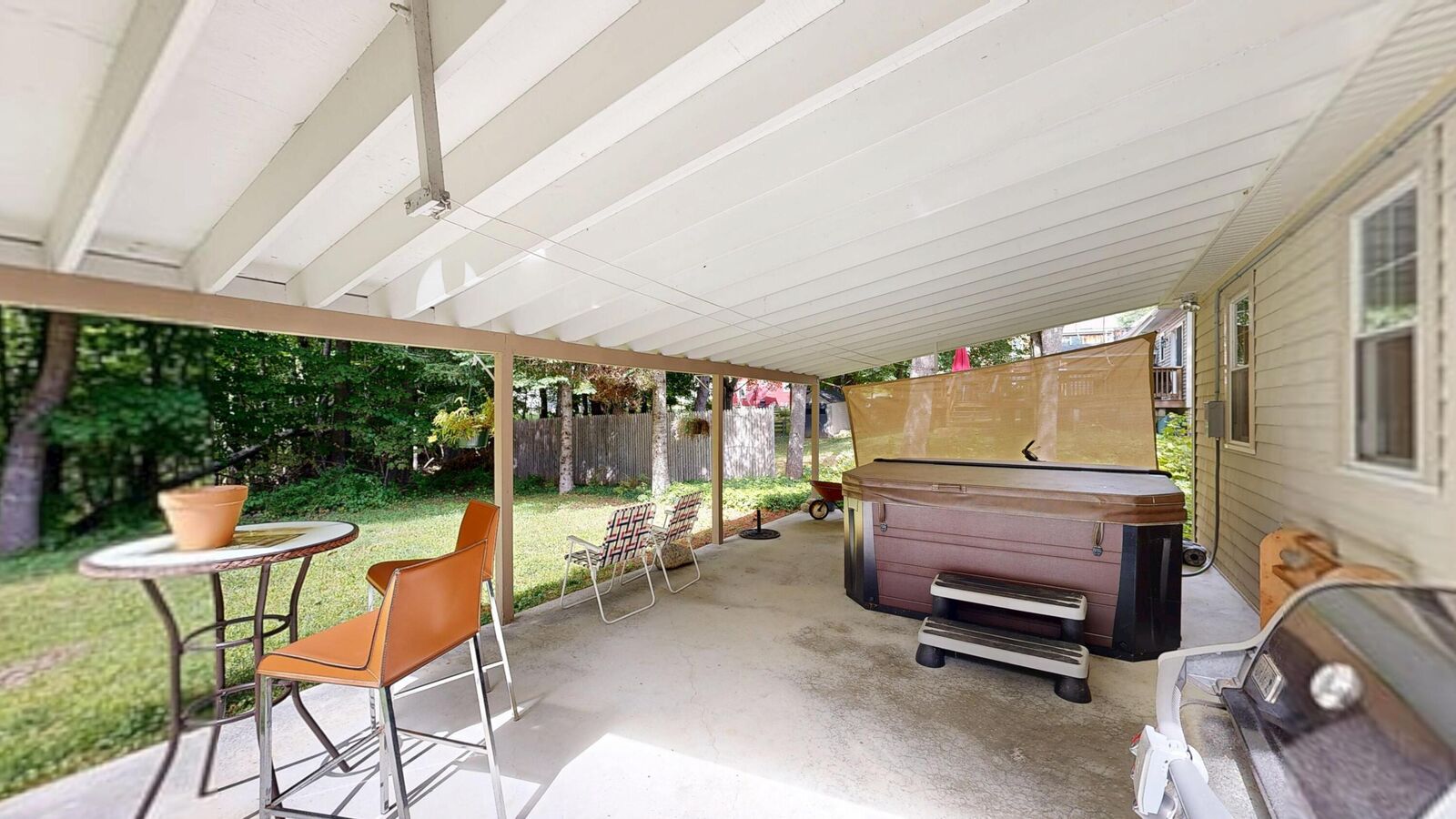 Property Photo: 17 Sunset Avenue ME 04210