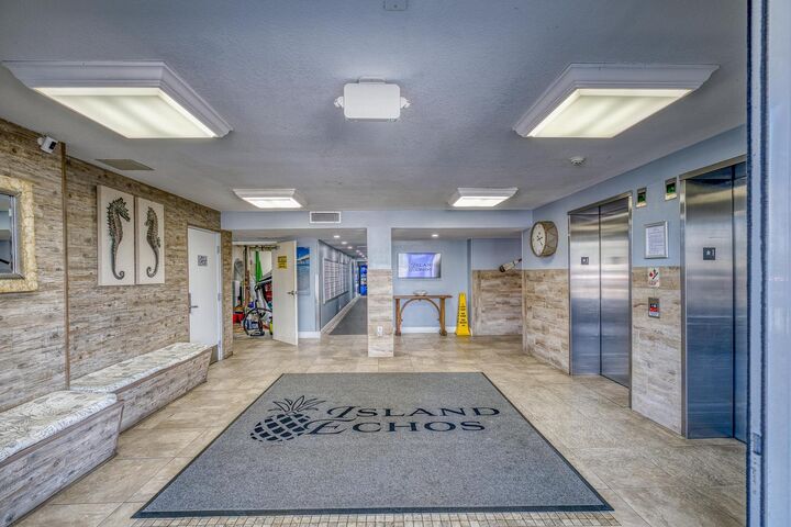 Property Photo: 676 Santa Rosa Boulevard 6F FL 32548