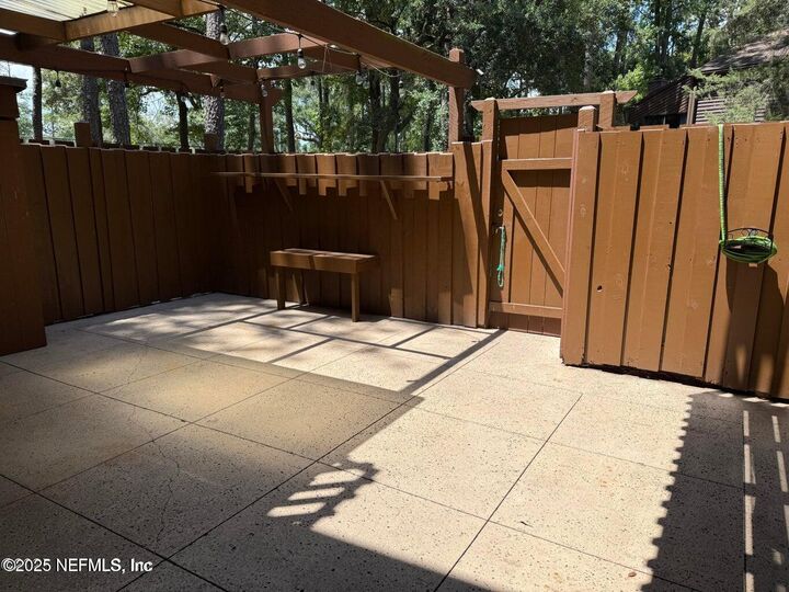 Property Photo: 10358 Bigtree Lane Lane FL 32257