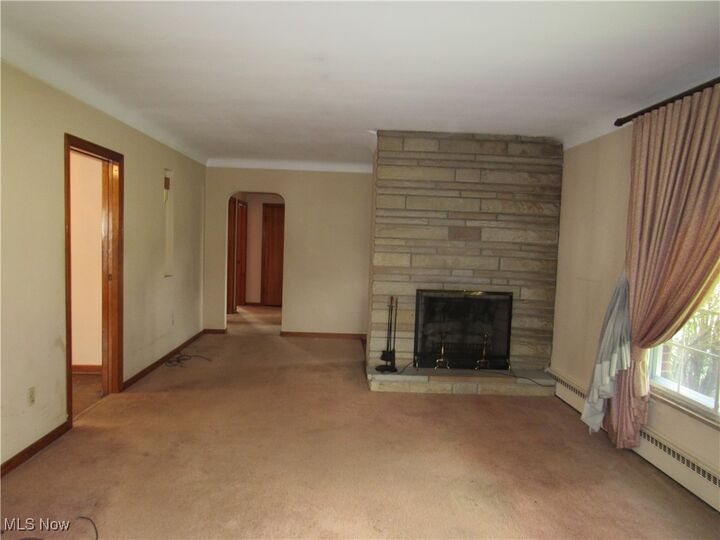 Property Photo: 7599 Acacia Avenue OH 44060