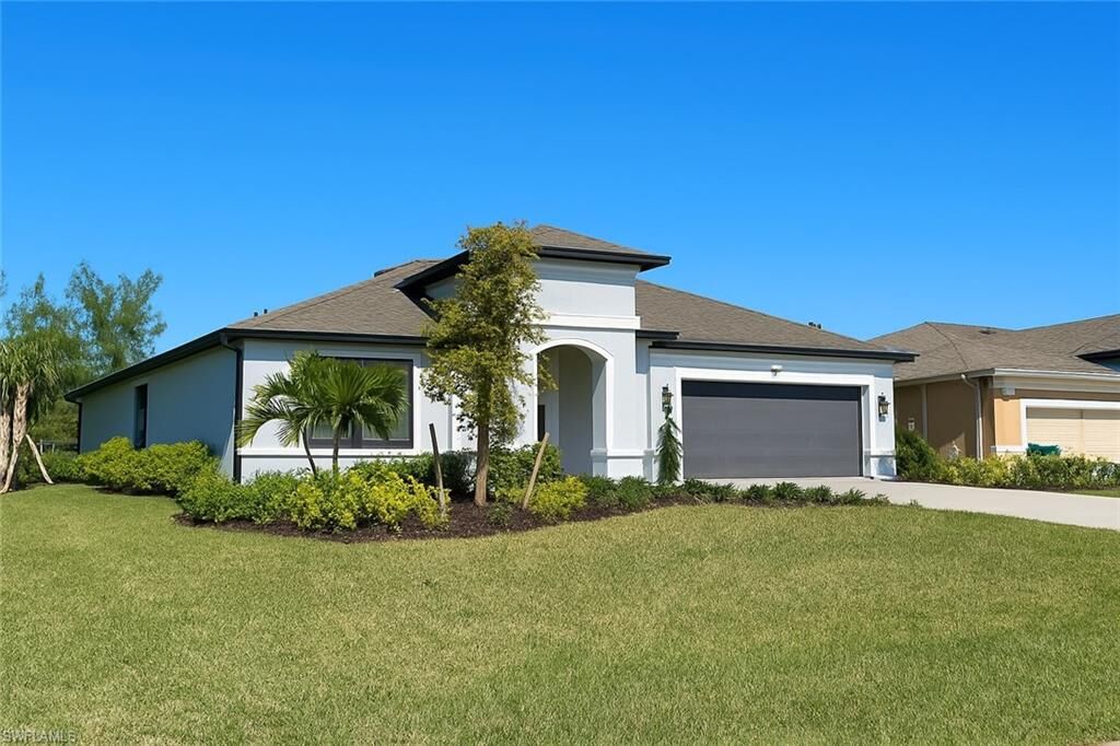 Property Photo:  3801 SW 3rd St  FL 33991 