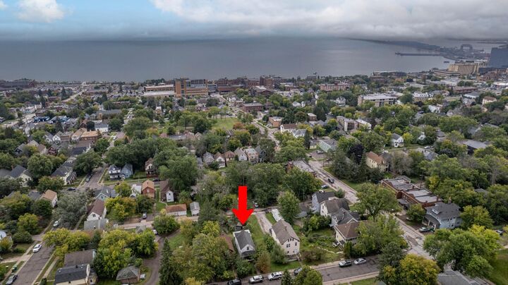 Property Photo:  1016 E 7th Street  MN 55805 