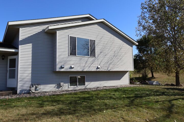 Property Photo:  1549 McIntosh Circle  MN 55379 