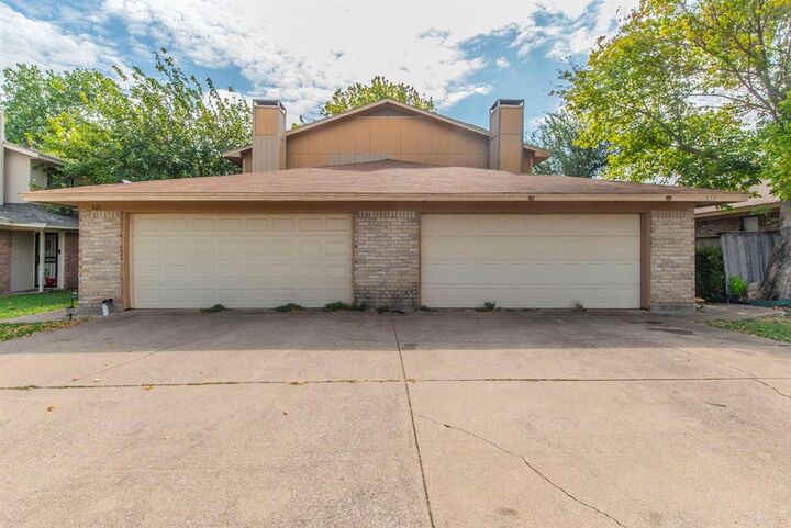 Property Photo:  521 - 523 S Las Vegas Trail 521, 523  TX 76108 