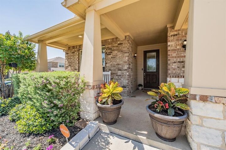 Property Photo: 2007 Windsong Drive TX 75126
