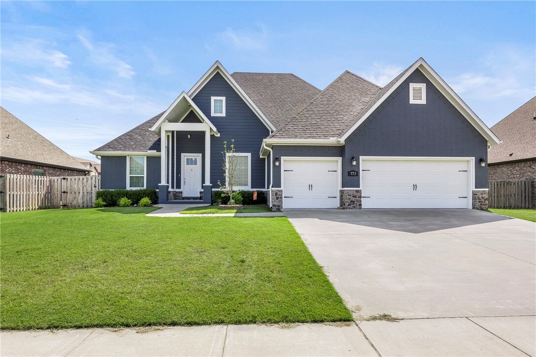 Property Photo: 773 Via Firenze Avenue AR 72762